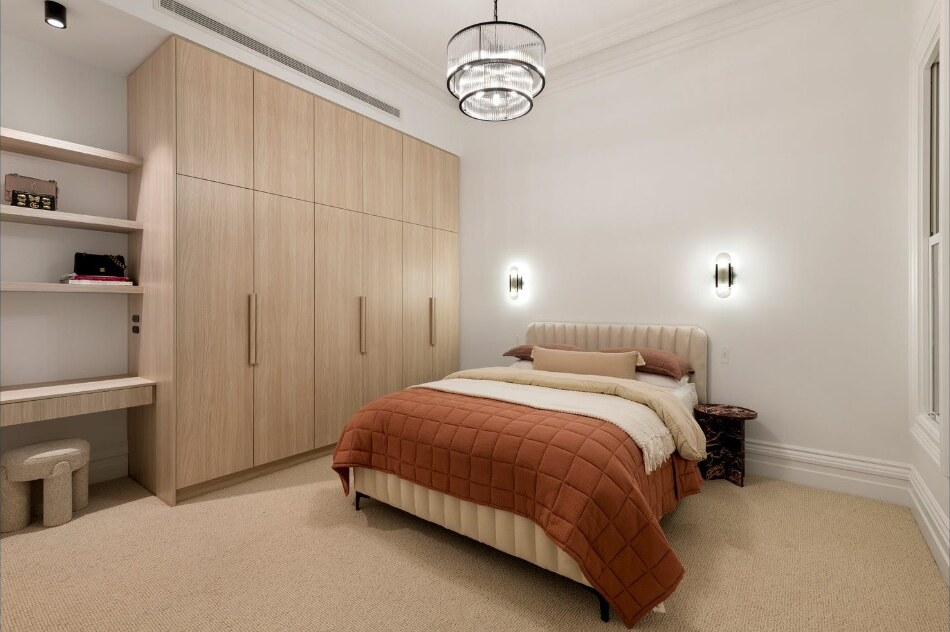Middle Park Residence - Image 12